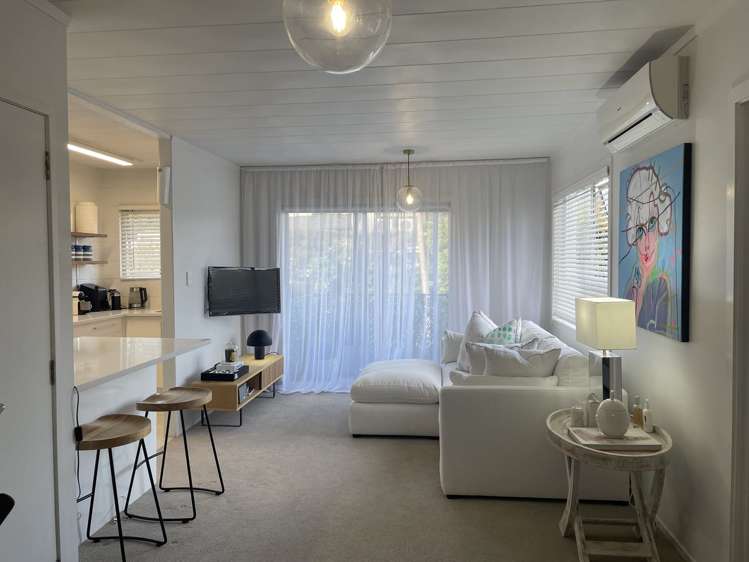 6/24a Hamilton Road Herne Bay_4