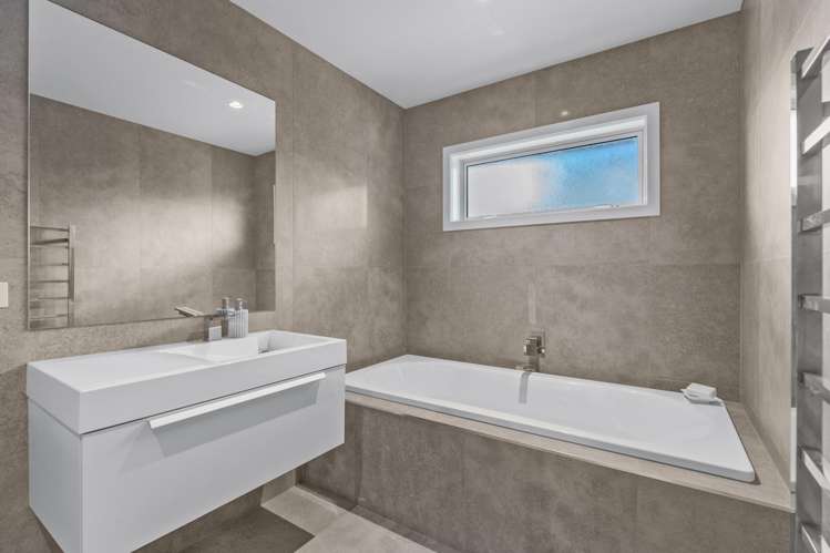 10a Mackay Drive Greenhithe_13