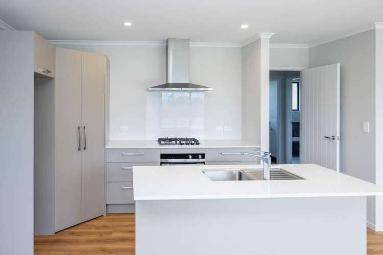 60 Pine Road Lichfield_10