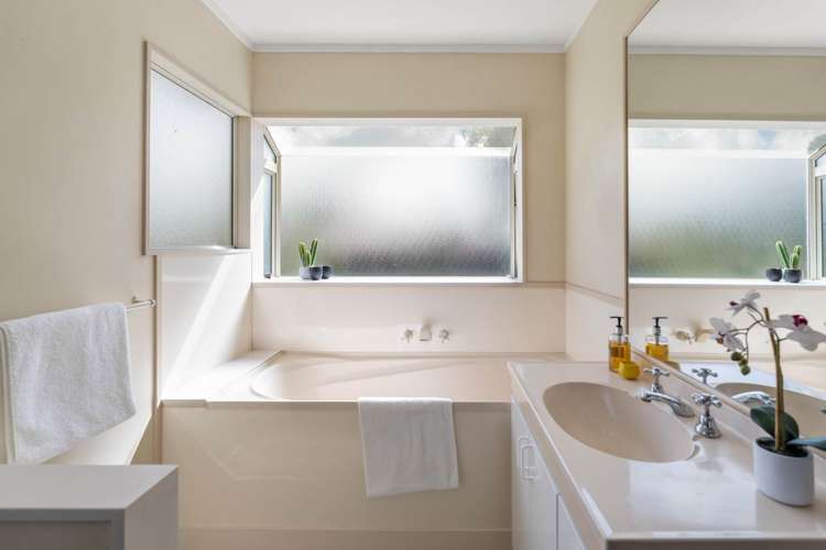 51b Birkdale Road Birkdale_17