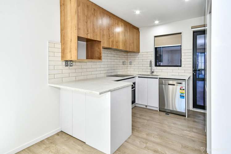 164B Mahia Road Wattle Downs_2