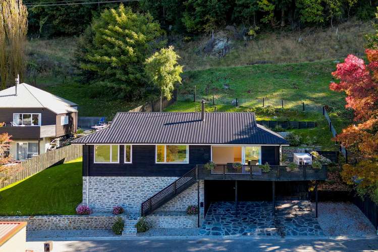 54 Huff Street Queenstown_26