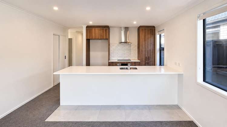 97 John Main Drive_4