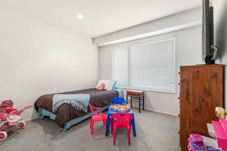 12 Lothian Brae Wattle Downs_16