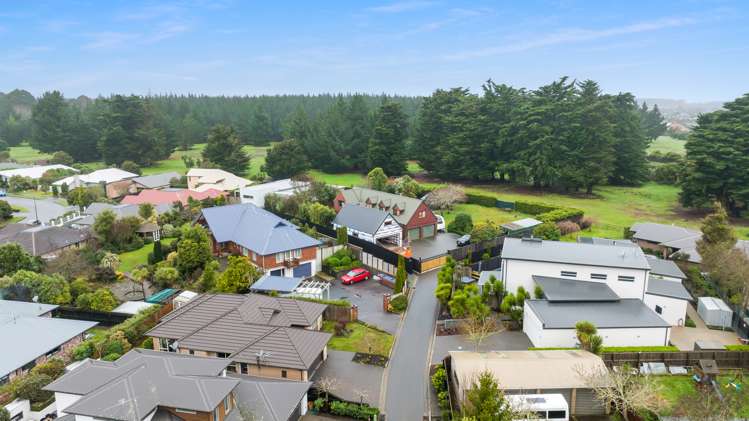 16d Waitikiri Drive Parklands_25