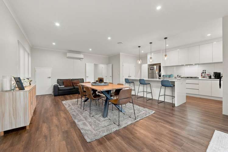 36 Koropa Road Flat Bush_7