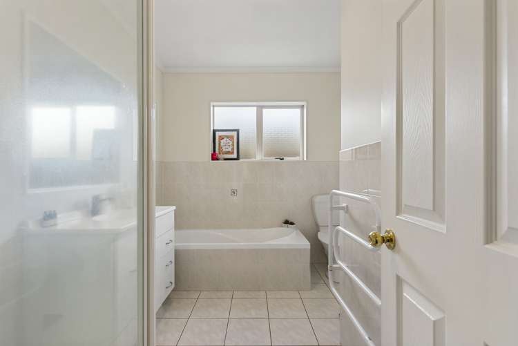 10 Whetstone Road Flat Bush_10