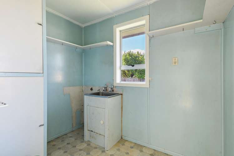 13 Clyde Street Utuhina_12