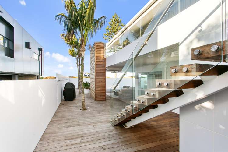 88 Marine Parade Mount Maunganui_35