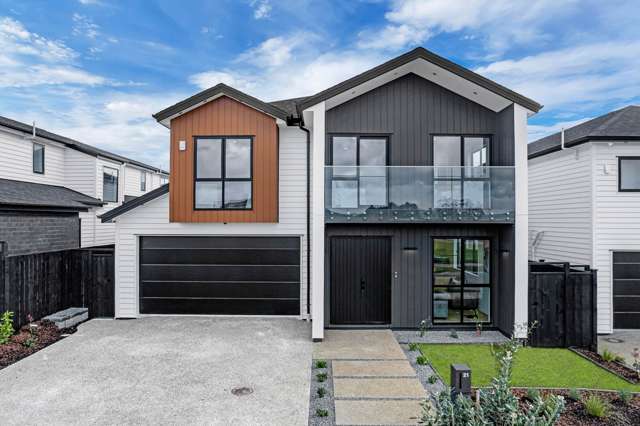 Modern Living in the Heart of Karaka