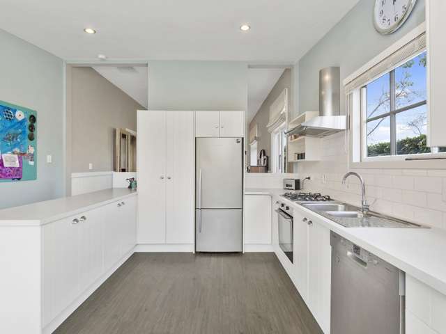 102 Sullivan Avenue Woolston_3