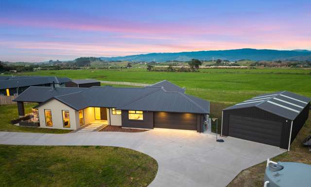 Lifestyle Coastal | Garaging Galore