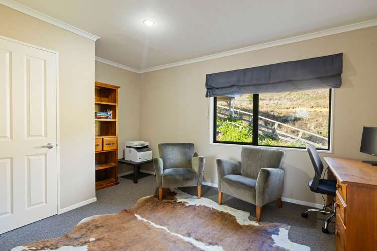 84 Highbrook Way Whatawhata_10