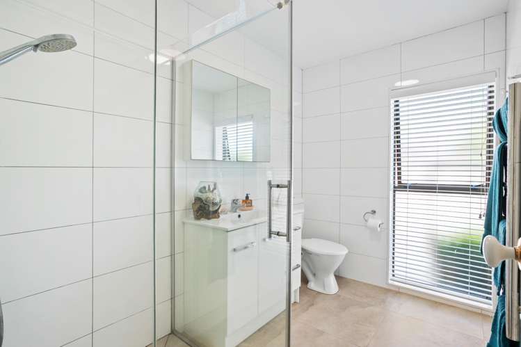 2/22 Bramley Drive Farm Cove_13