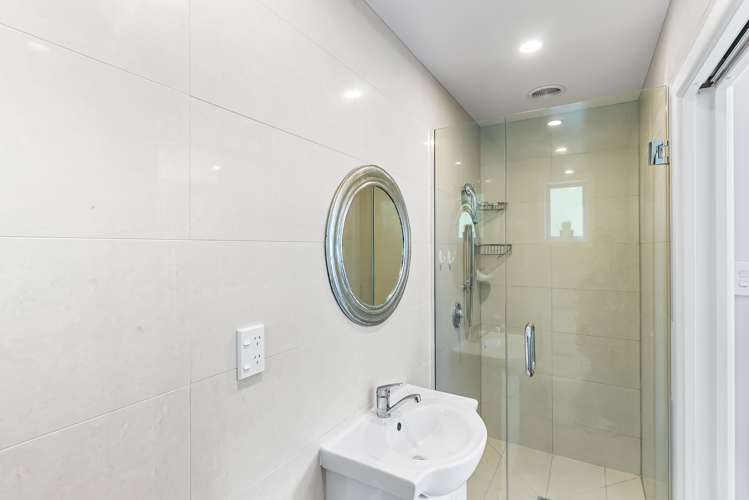 61a Eastern Terrace Beckenham_11