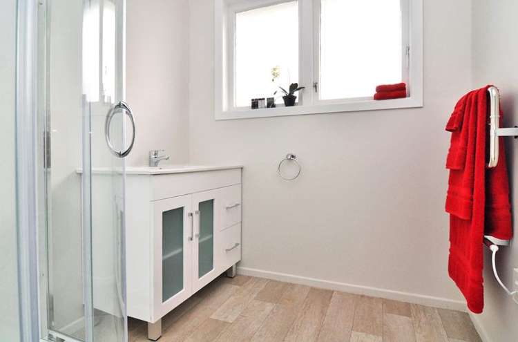 11 Clayton Road Manurewa_6