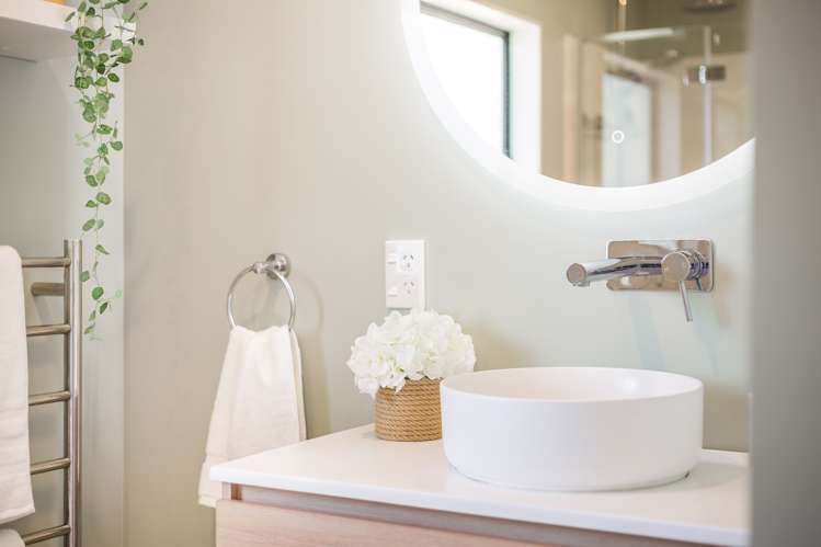 16 Mcmanaway Grove Stokes Valley_16