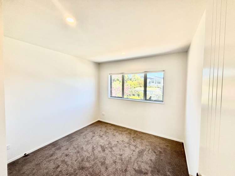 4/8 Imatra Place Sunnyhills_4