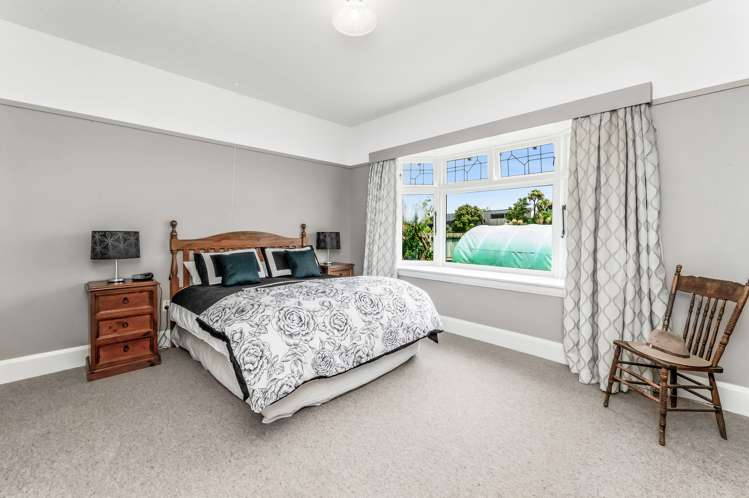 29 Broadway Avenue Waikuku Beach_20