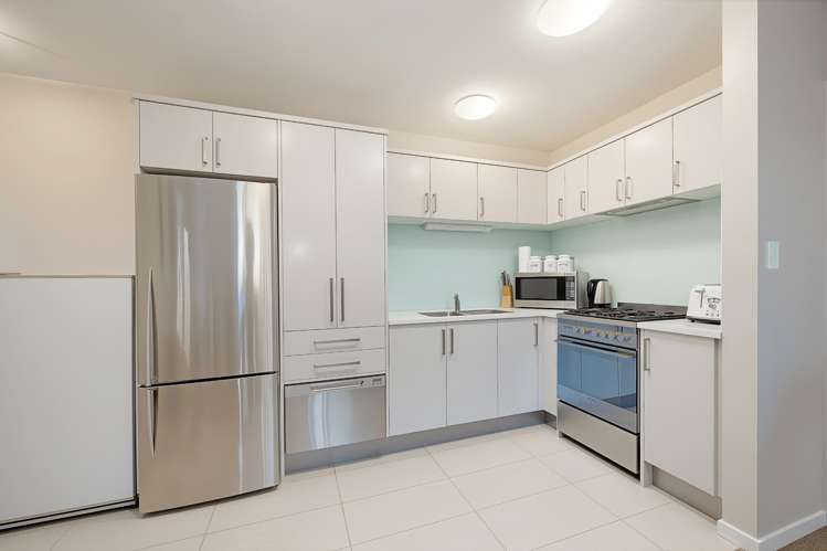 77 San Marino Drive West Henderson_31