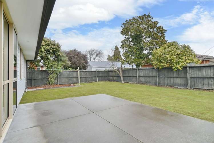 95 Gayhurst Road Dallington_22