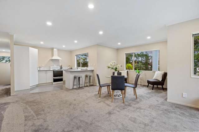 Vacant & Ready to Go! 4 Bedrooms, 515sqm!