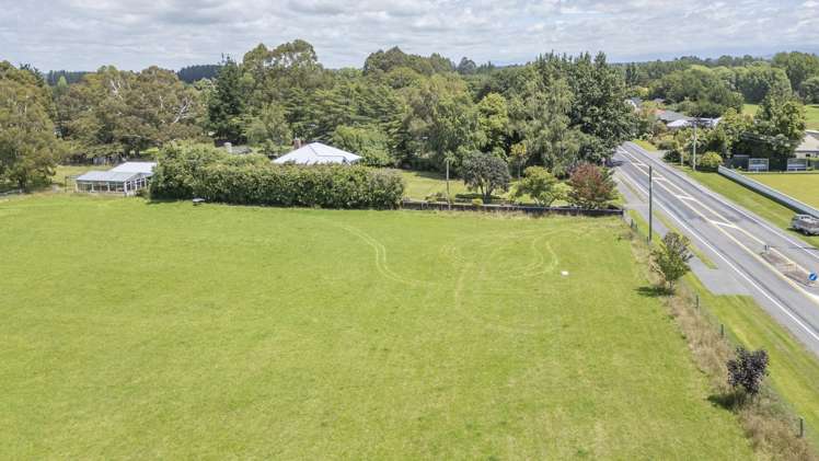 1649 Cust Road Cust_44