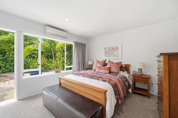 2/8 Rossmore Terrace Murrays Bay_15