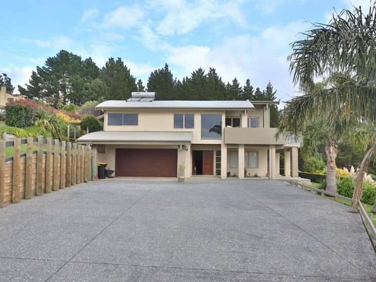 8 Governors Heights Whangamata_8