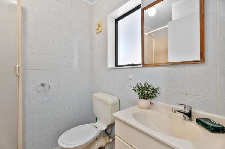 2/284 Richardson Road New Windsor_20