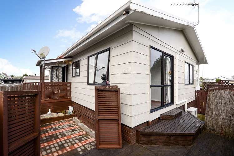 80 Kahikatea Drive Melville_11