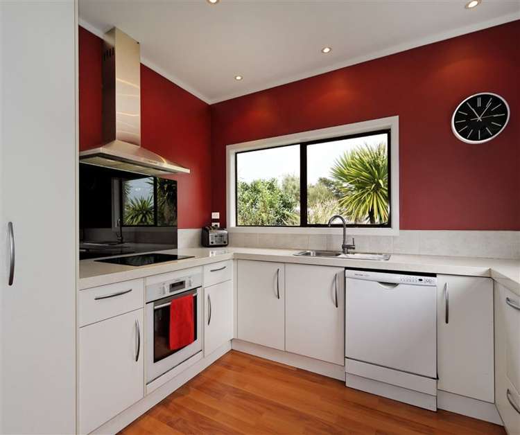 17 Easter Parade Glen Eden_5