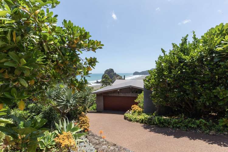 37 Rayner Road Piha_5