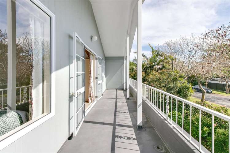 5 Gow Avenue Haumoana_12