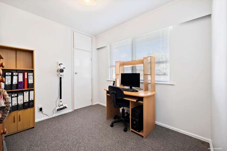 2/2 Paul Place Pakuranga_10