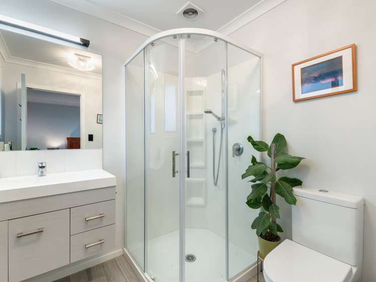 32 Sabre Street Papamoa_13