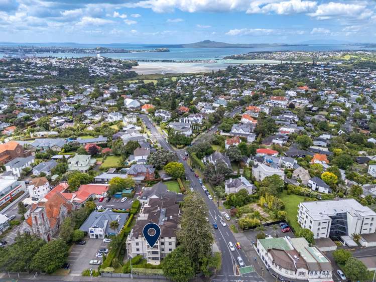 7/2 Bassett Road Remuera_11