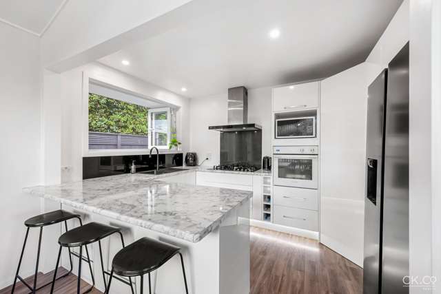 34 Sunshine Crescent Kelson_1