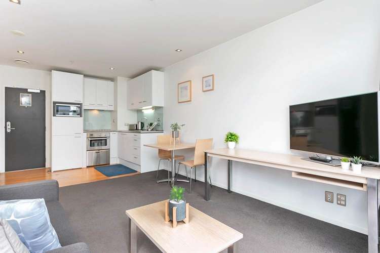 18D/16 Gore Street City Centre_3