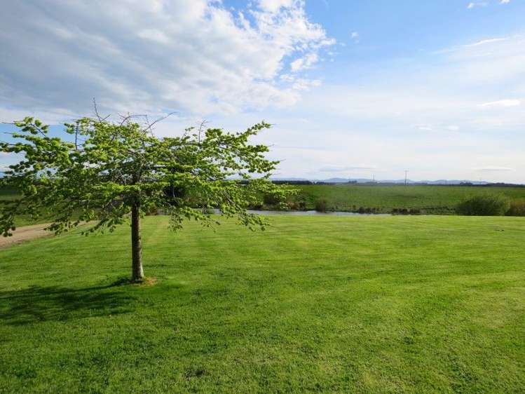 150 Clark Road Winton Surrounds_23