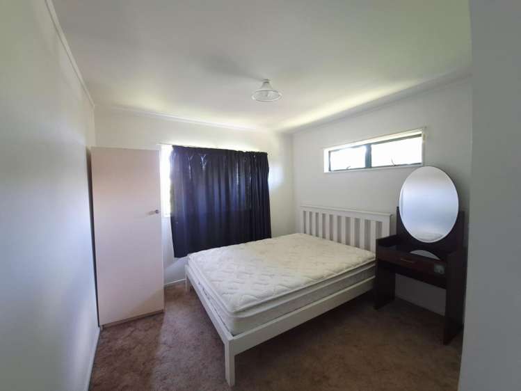 3199 Great North Road New Lynn_14