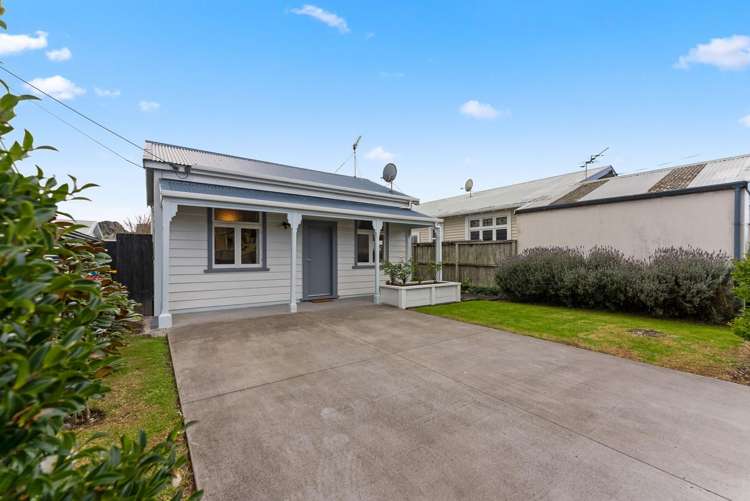 94 Hine Street New Plymouth Central_23