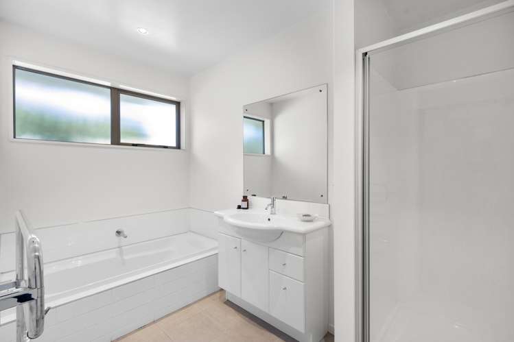 23 Stillwater Avenue Burwood_12