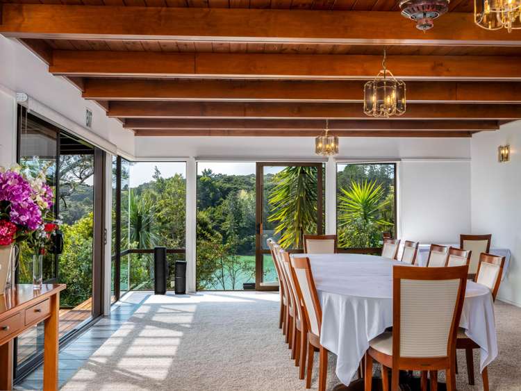 12-14 James Clendon Place Russell_9