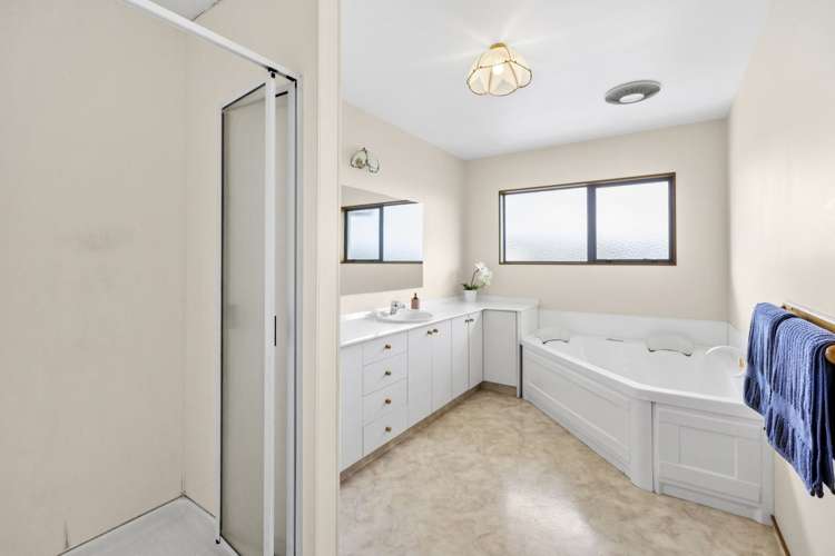 8 Taylor Place Merrilands_15