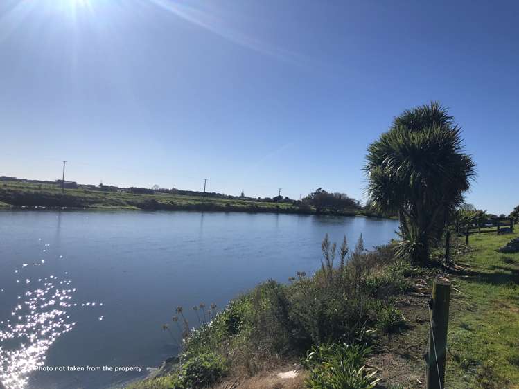 33 East Bank Road Thornton_2