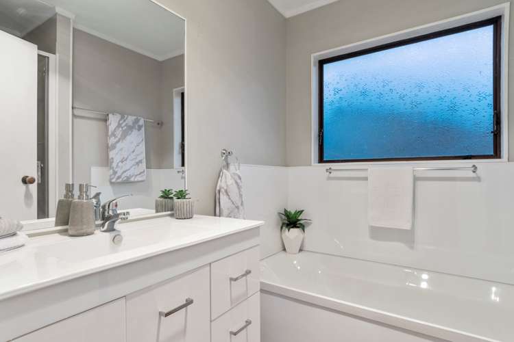 64 Corinna Street Welcome Bay_12