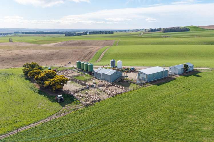 203 Robinson Road Cave_7