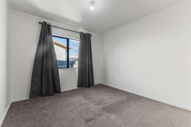 84 Maplesden Drive Clendon Park_17