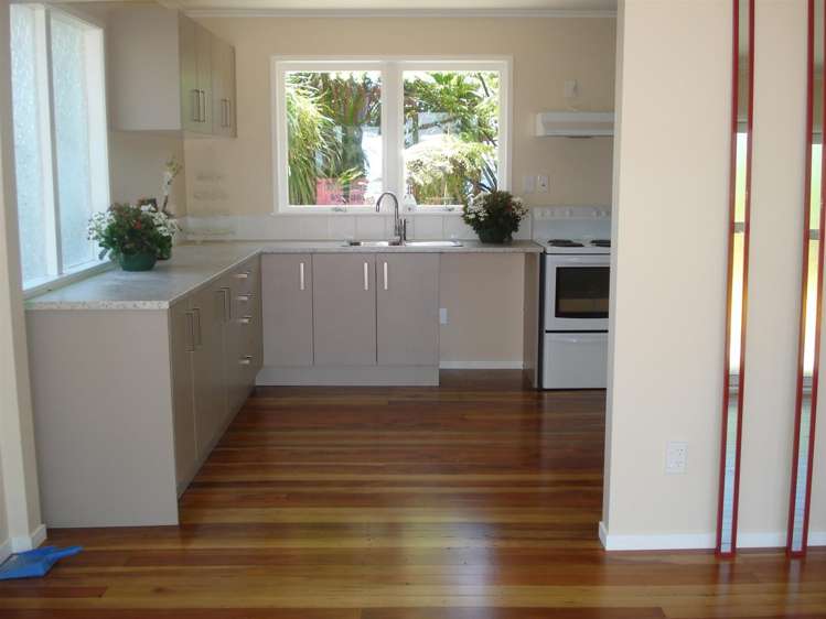 134 Sunset Road Totara Vale_2
